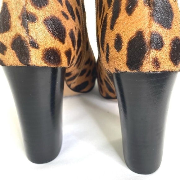 Vince Camuto Thelmin Leopard Print Calf-Hair Booties - Picture 11 of 12